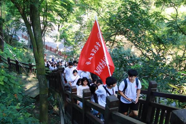 江苏省消保委发布新春消费提示：冰雪旅游谨防低价陷阱